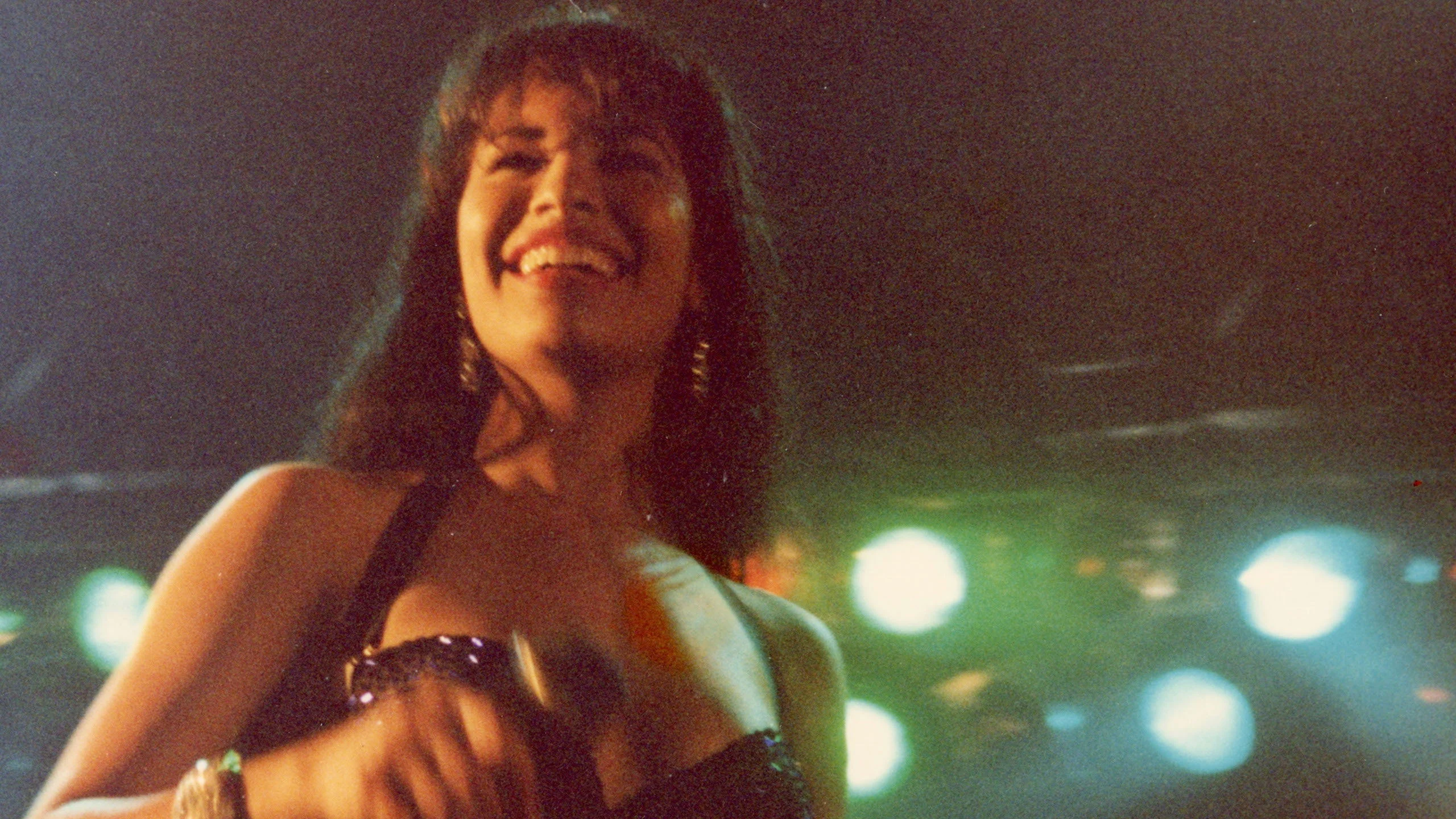 Selena y Los Dinos: Di Sản Của Một Gia Đình Full